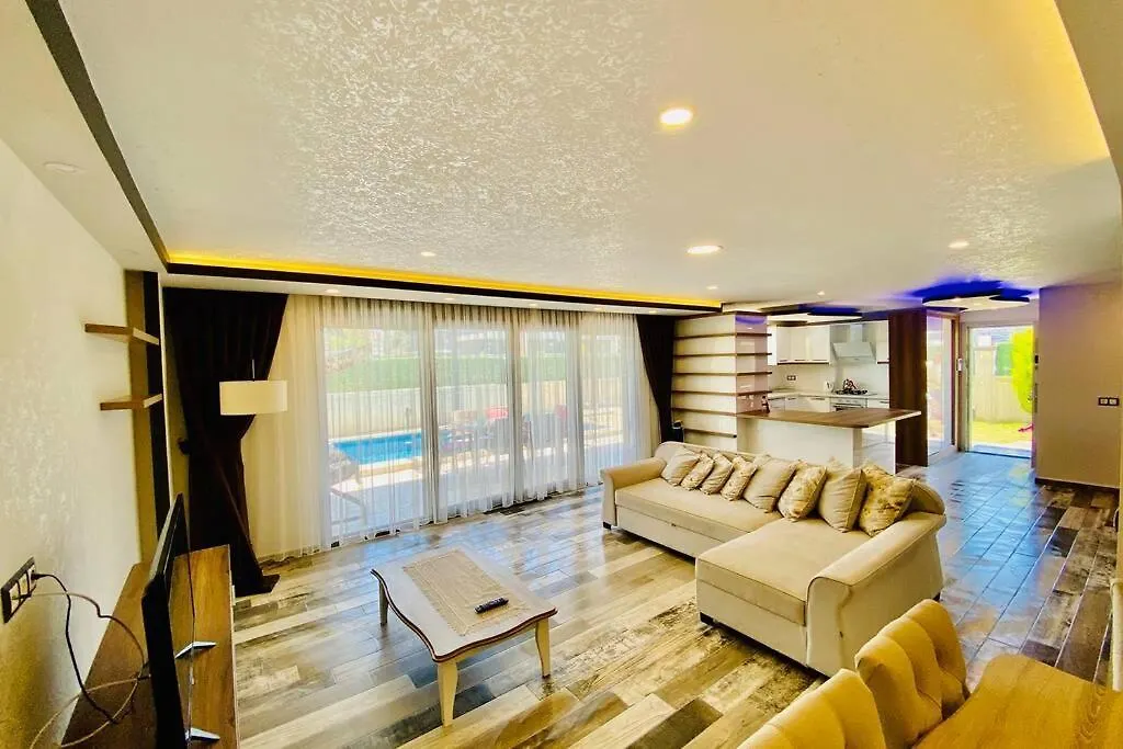 Kusadasi'Nda Havuzlu Lux Villa Best Life